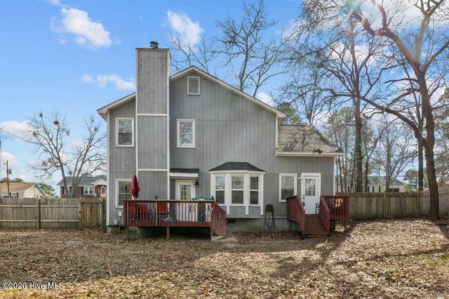 900 Dandridge Drive, Fayetteville, NC 28303