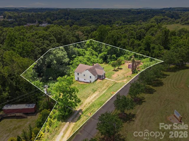 121 Piedmont Drive, Lawndale, NC 28090