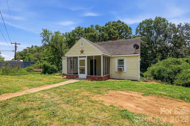 121 Piedmont Drive, Lawndale, NC 28090
