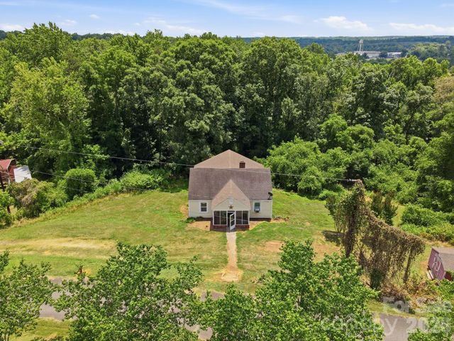 121 Piedmont Drive, Lawndale, NC 28090