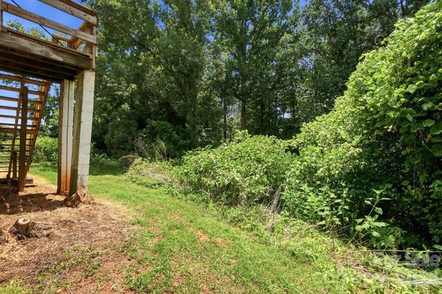 121 Piedmont Drive, Lawndale, NC 28090