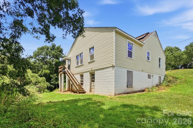 121 Piedmont Drive, Lawndale, NC 28090