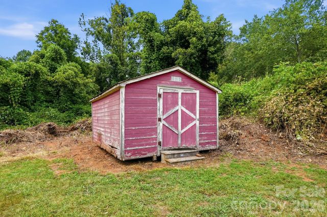 121 Piedmont Drive, Lawndale, NC 28090