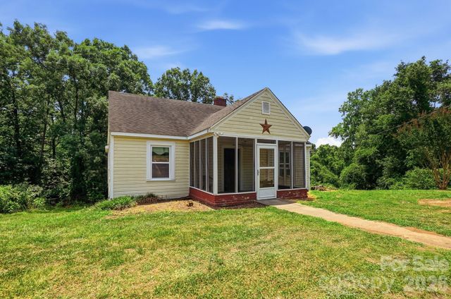 121 Piedmont Drive, Lawndale, NC 28090