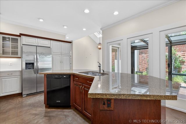 1442 S Newport Avenue, Tulsa, OK 74120