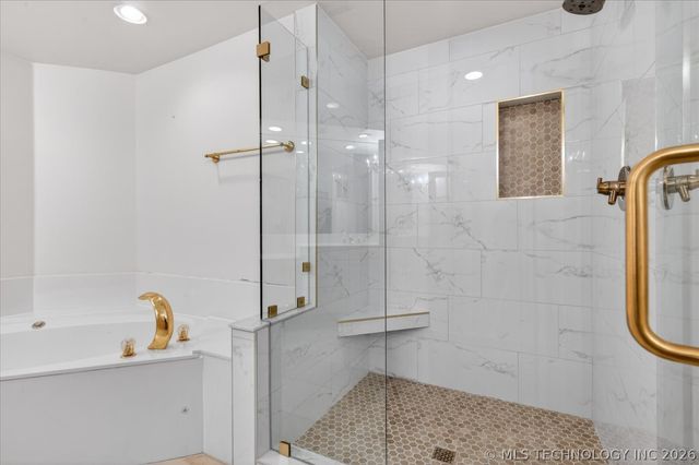 1442 S Newport Avenue, Tulsa, OK 74120