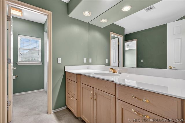 1442 S Newport Avenue, Tulsa, OK 74120