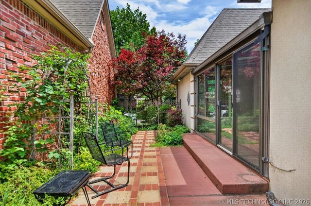 1442 S Newport Avenue, Tulsa, OK 74120