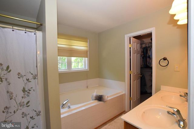 11912 TEESIDE DR, Fredericksburg, VA 22407