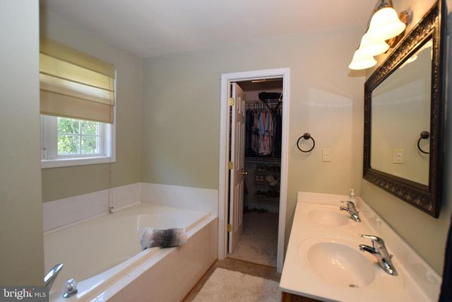 11912 TEESIDE DR, Fredericksburg, VA 22407