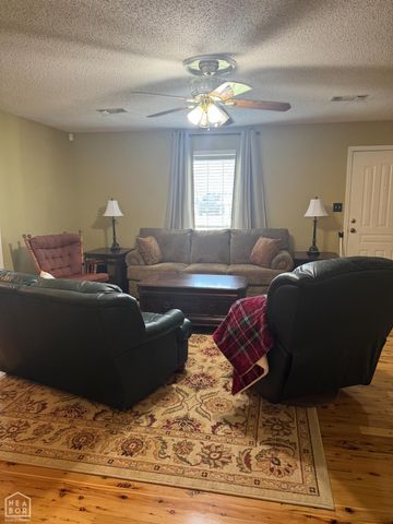 2101 JR Circle, Newport, AR 72112