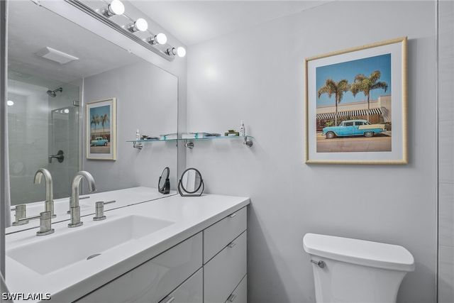 3410 Gulf Shore BLVD N 203, Naples, FL 34103