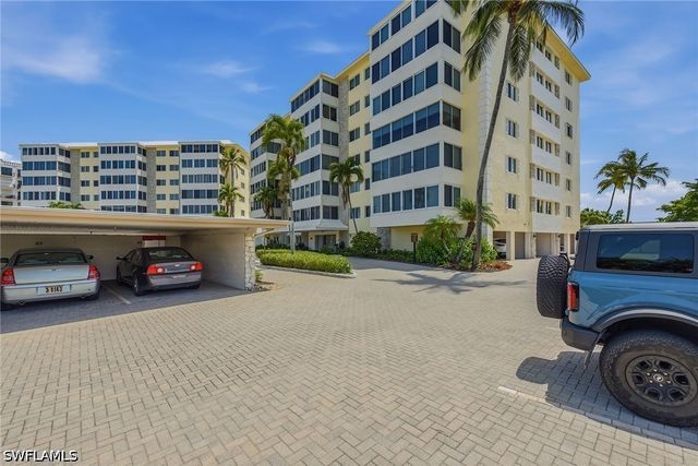 3410 Gulf Shore BLVD N 203, Naples, FL 34103