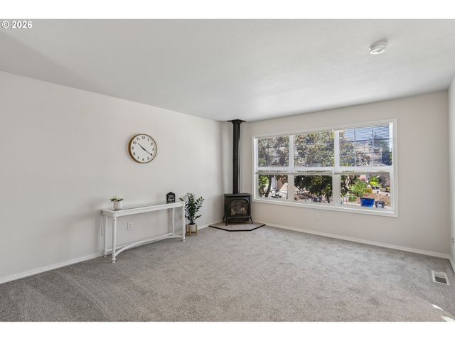 5906 Ne 35TH Cir, Vancouver, WA 98661
