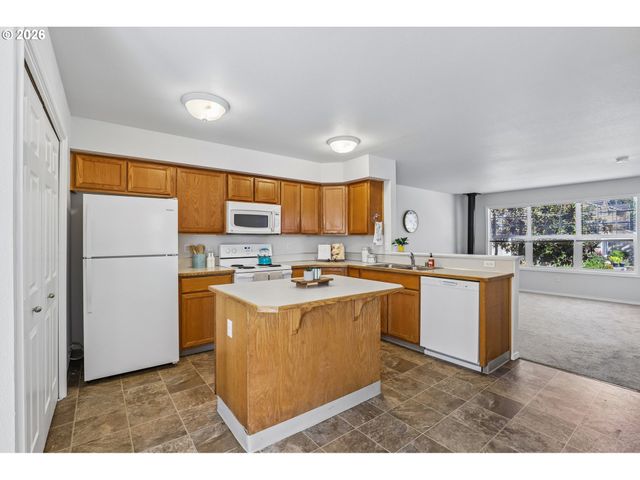 5906 Ne 35TH Cir, Vancouver, WA 98661