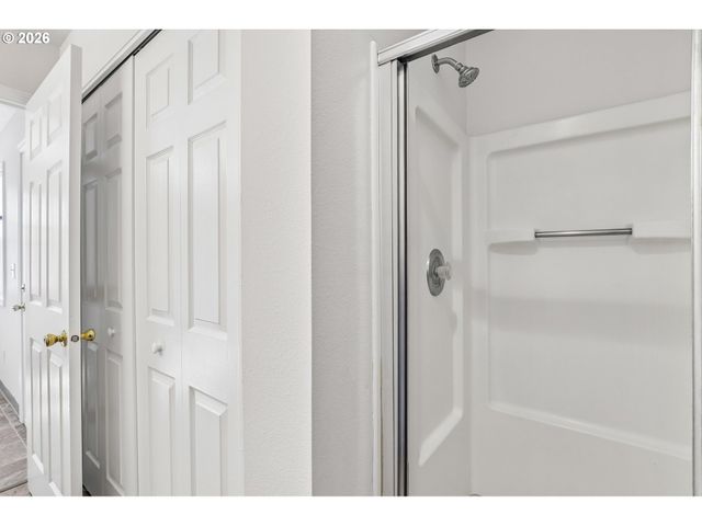 5906 Ne 35TH Cir, Vancouver, WA 98661