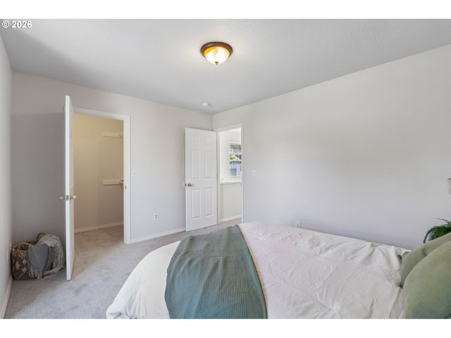5906 Ne 35TH Cir, Vancouver, WA 98661