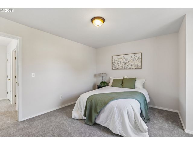 5906 Ne 35TH Cir, Vancouver, WA 98661