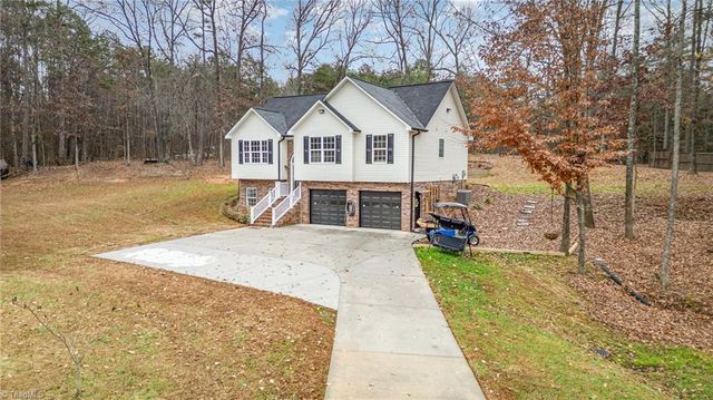 157 Midvalley Court, Lexington, NC 27295