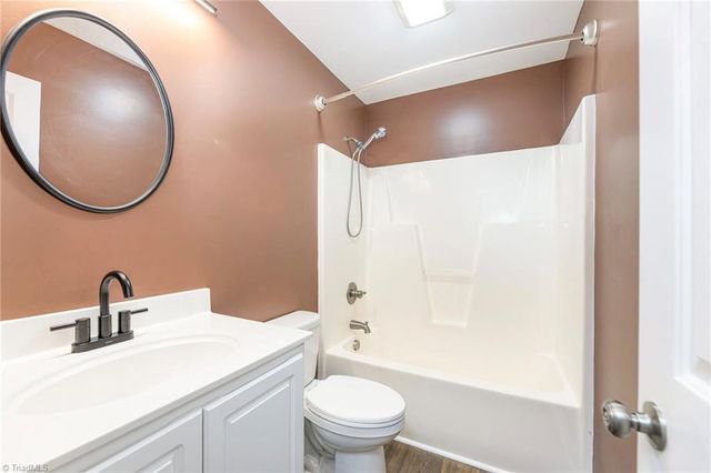 157 Midvalley Court, Lexington, NC 27295