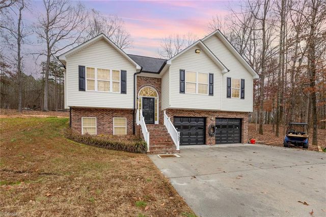 157 Midvalley Court, Lexington, NC 27295