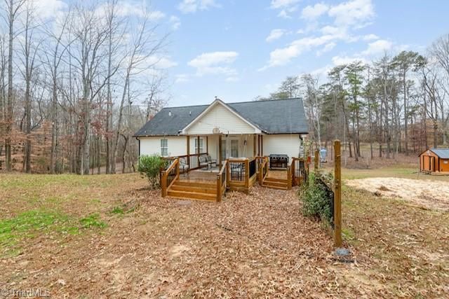 157 Midvalley Court, Lexington, NC 27295