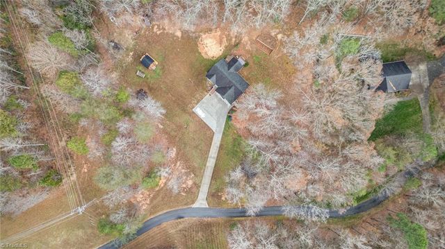 157 Midvalley Court, Lexington, NC 27295
