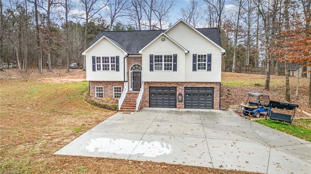 157 Midvalley Court, Lexington, NC 27295