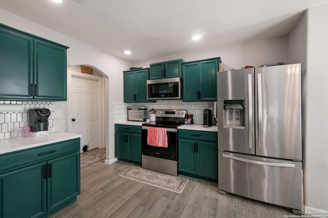 3302 Whisper Bluff, Schertz, TX 78154