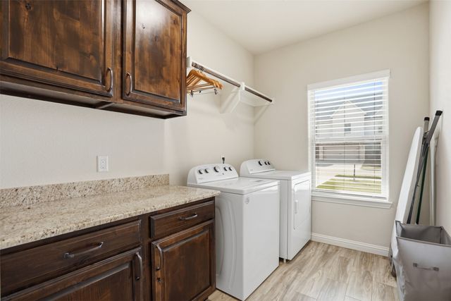 1100 Noble Flair Place, Granbury, TX 76049