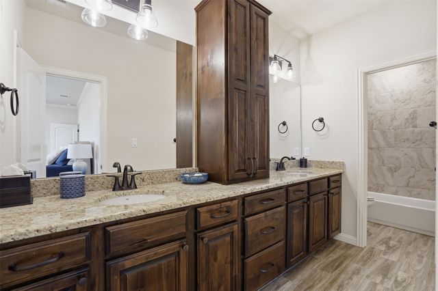 1100 Noble Flair Place, Granbury, TX 76049