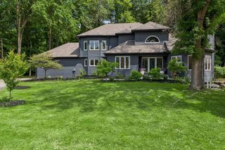 1570 Creek Run Trail, Excelsior, MN 55331