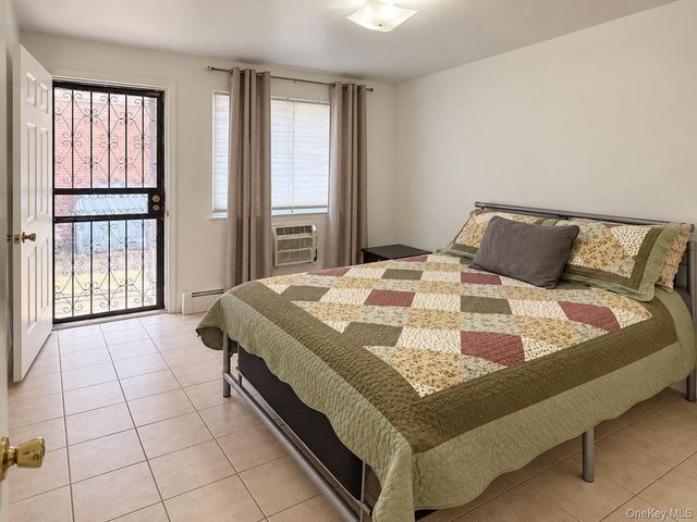 12 McKibbin Court, Brooklyn, NY 11206