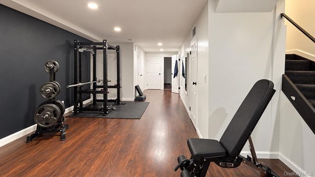 12 McKibbin Court, Brooklyn, NY 11206