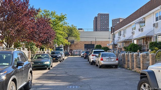 12 McKibbin Court, Brooklyn, NY 11206