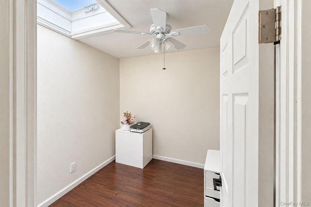 12 McKibbin Court, Brooklyn, NY 11206
