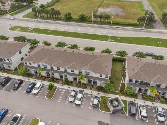 504 NE 1st Dr, Florida City, FL 33034