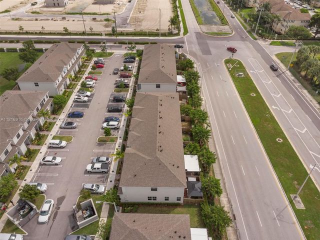 504 NE 1st Dr, Florida City, FL 33034