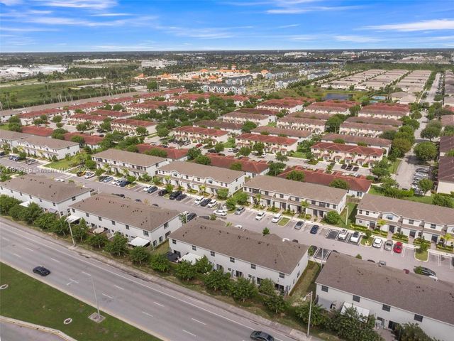 504 NE 1st Dr, Florida City, FL 33034