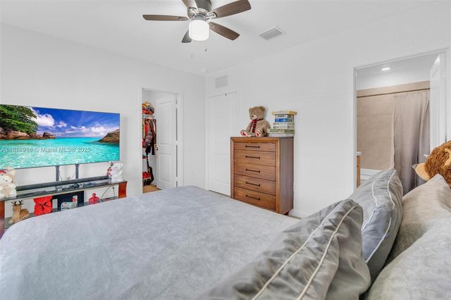 504 NE 1st Dr, Florida City, FL 33034