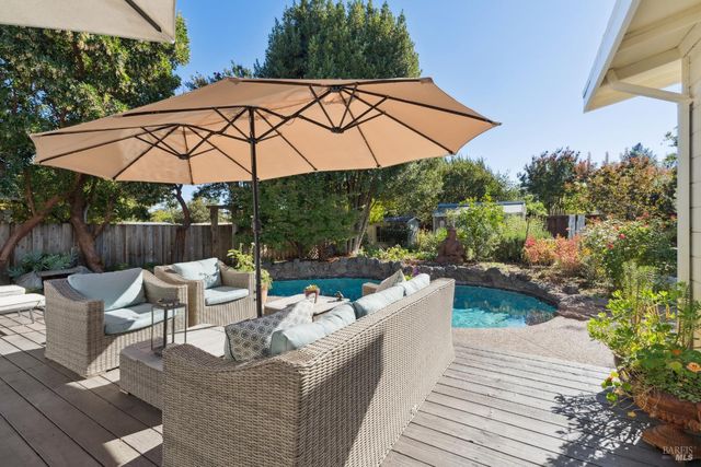 257 Perkins St, Sonoma, CA 95476