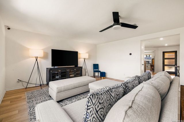 3508 Under Par, San Antonio, TX 78245