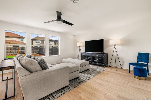 3508 Under Par, San Antonio, TX 78245