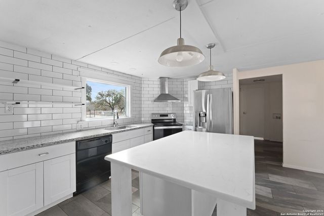 13671 Elm Forrest, San Antonio, TX 78253