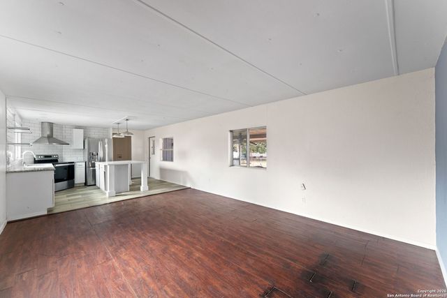 13671 Elm Forrest, San Antonio, TX 78253