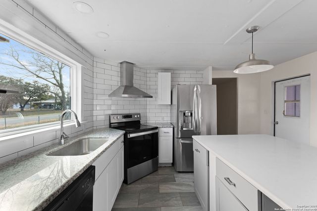 13671 Elm Forrest, San Antonio, TX 78253