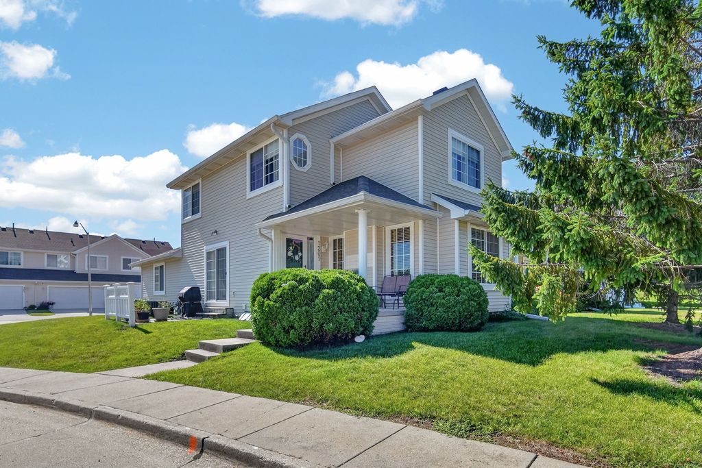 4425 Mills Civic Parkway 1201, West Des Moines, IA 50265