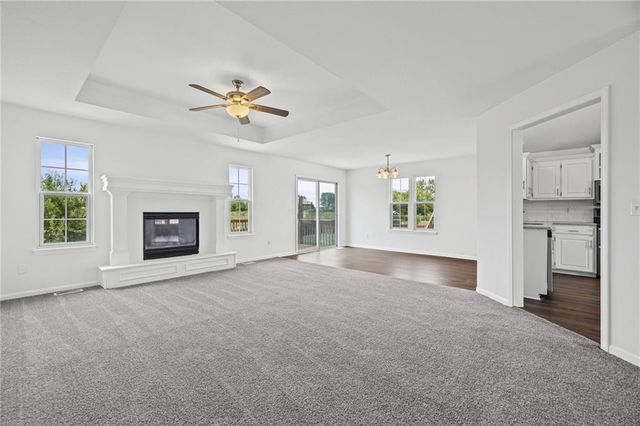 712 S Sunset Lane, Raymore, MO 64083
