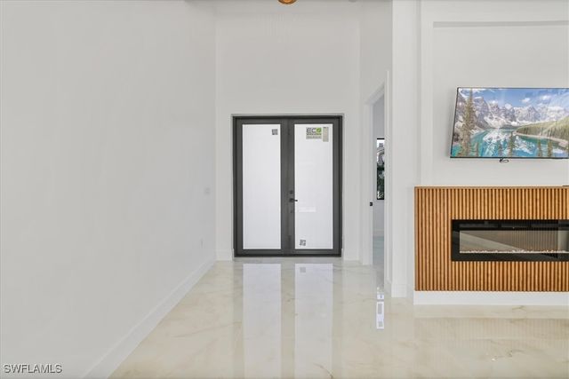 2400 Conroy AVE N, Lehigh Acres, FL 33971