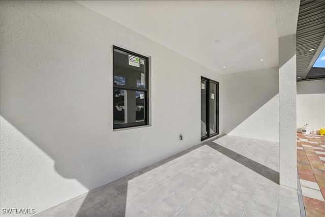 2400 Conroy AVE N, Lehigh Acres, FL 33971